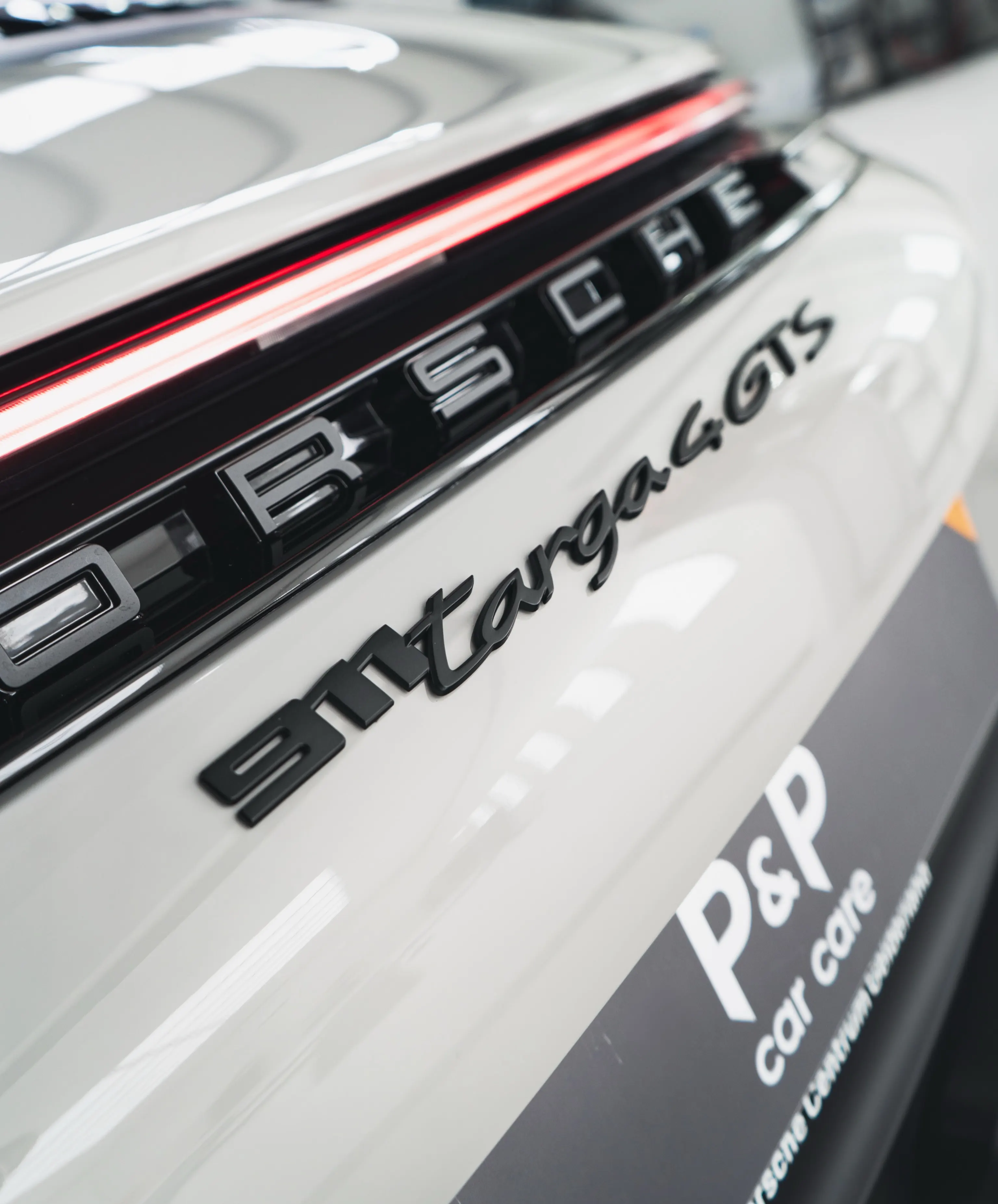 911 Targa 4 GTS-opschrift op de achterklep